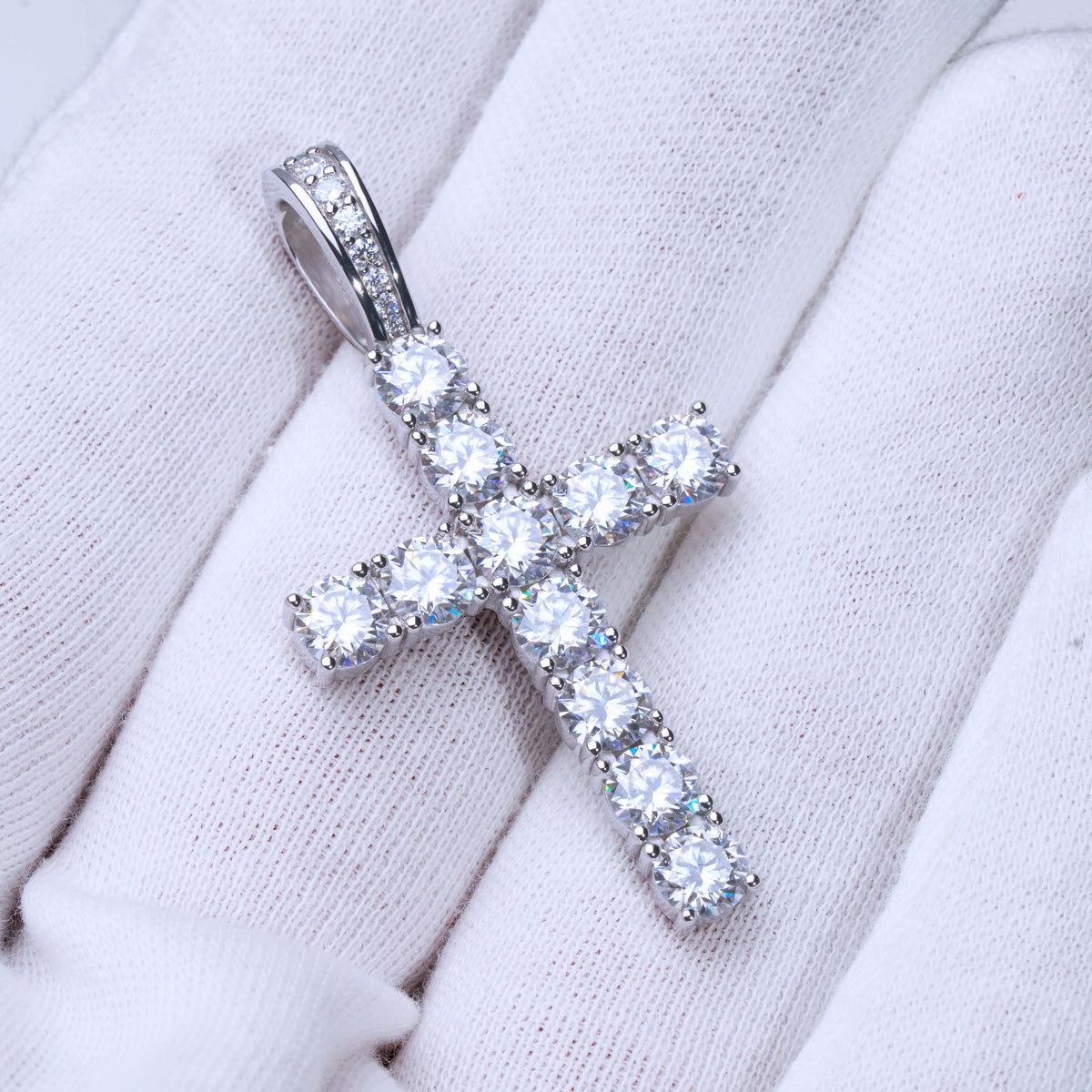 4.51 Carat 925S & VVS Moissanite Cross In White Gold